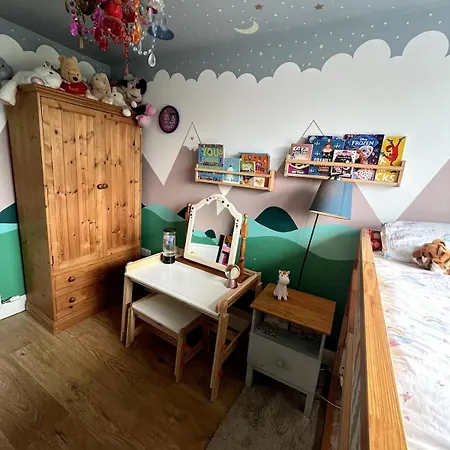 Big Family House Сasa de vacaciones Dublín